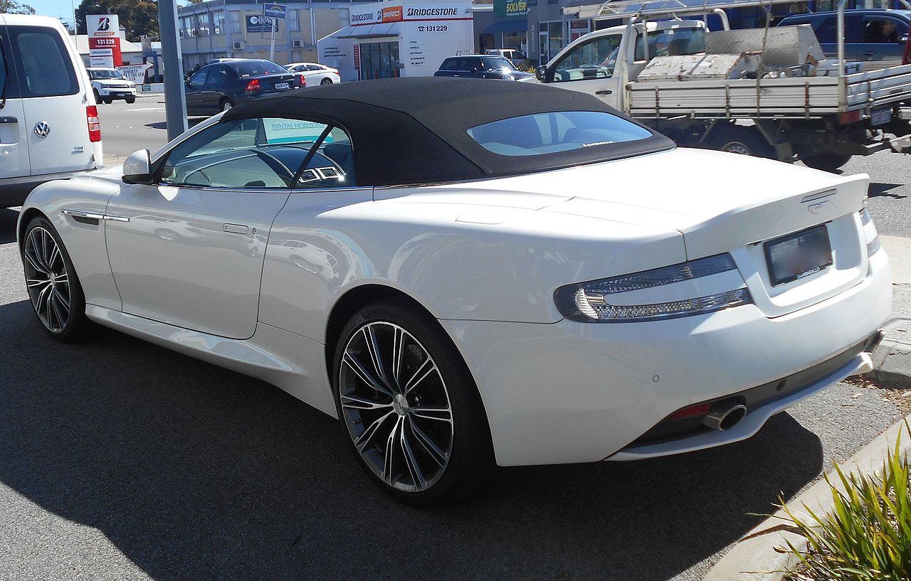 Aston Martin DB9 Volante.