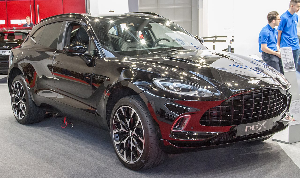 Aston Martin DBX Retro Classics 2020 IMG 0220.jpg