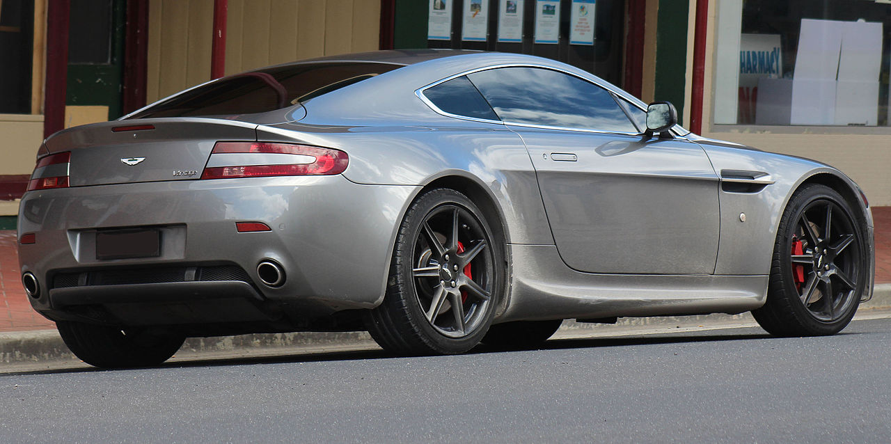 V8 Vantage coupé