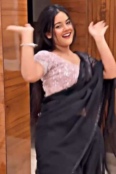 Gungun Gupta nude