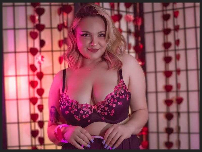 Housewife Call Girl in Delhi