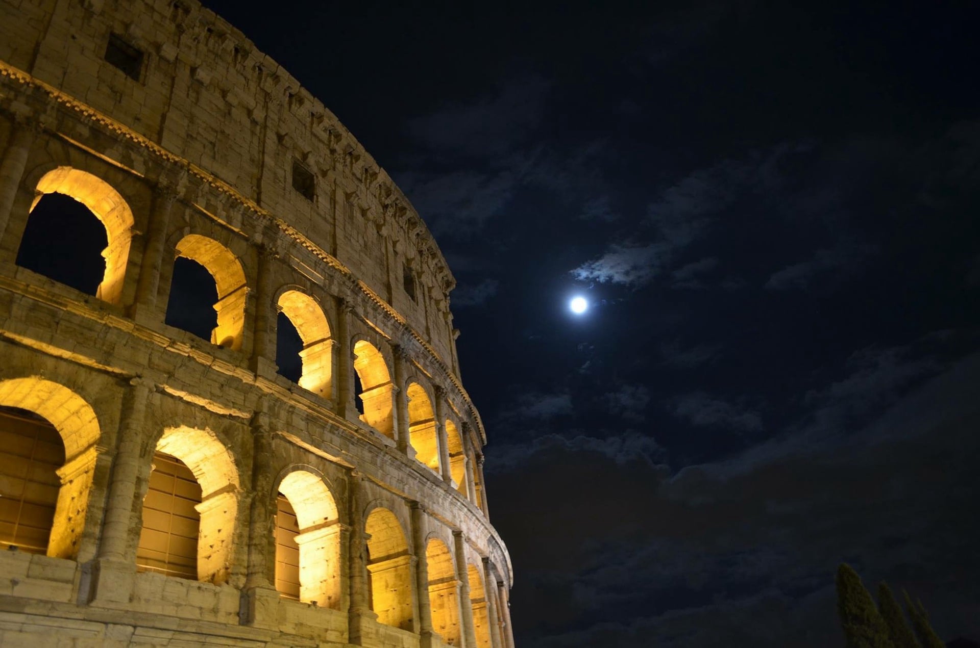 Departure or Arrival from Rome by helicopter