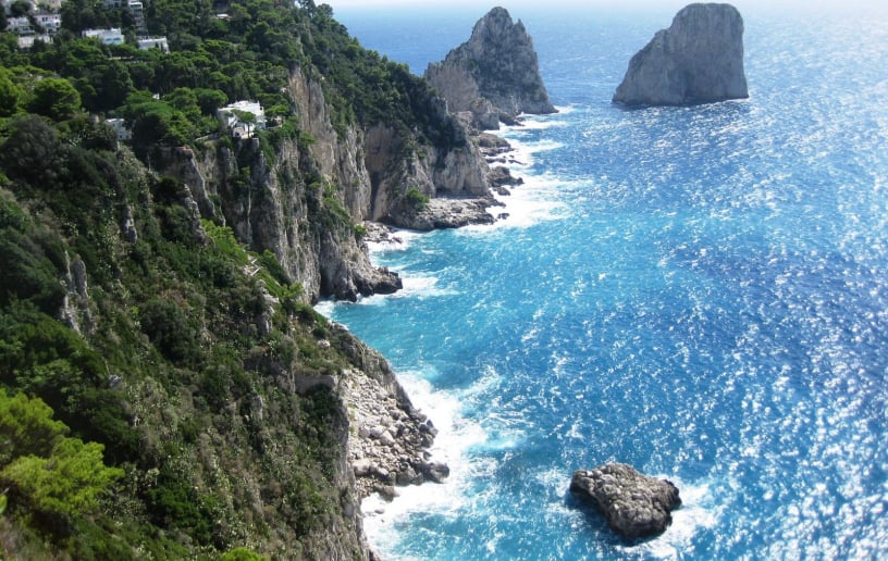 Departure or Arrival from Capri by helicopter