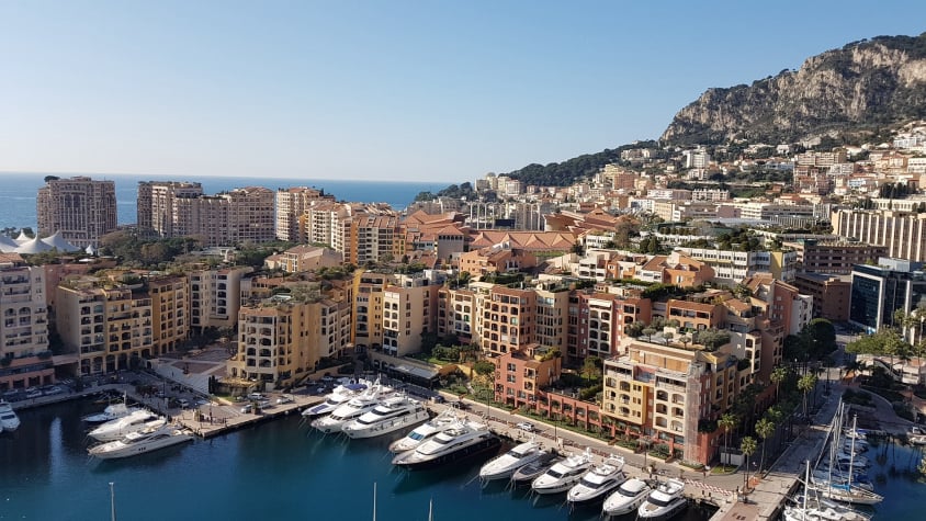 reach Capri by helicopter