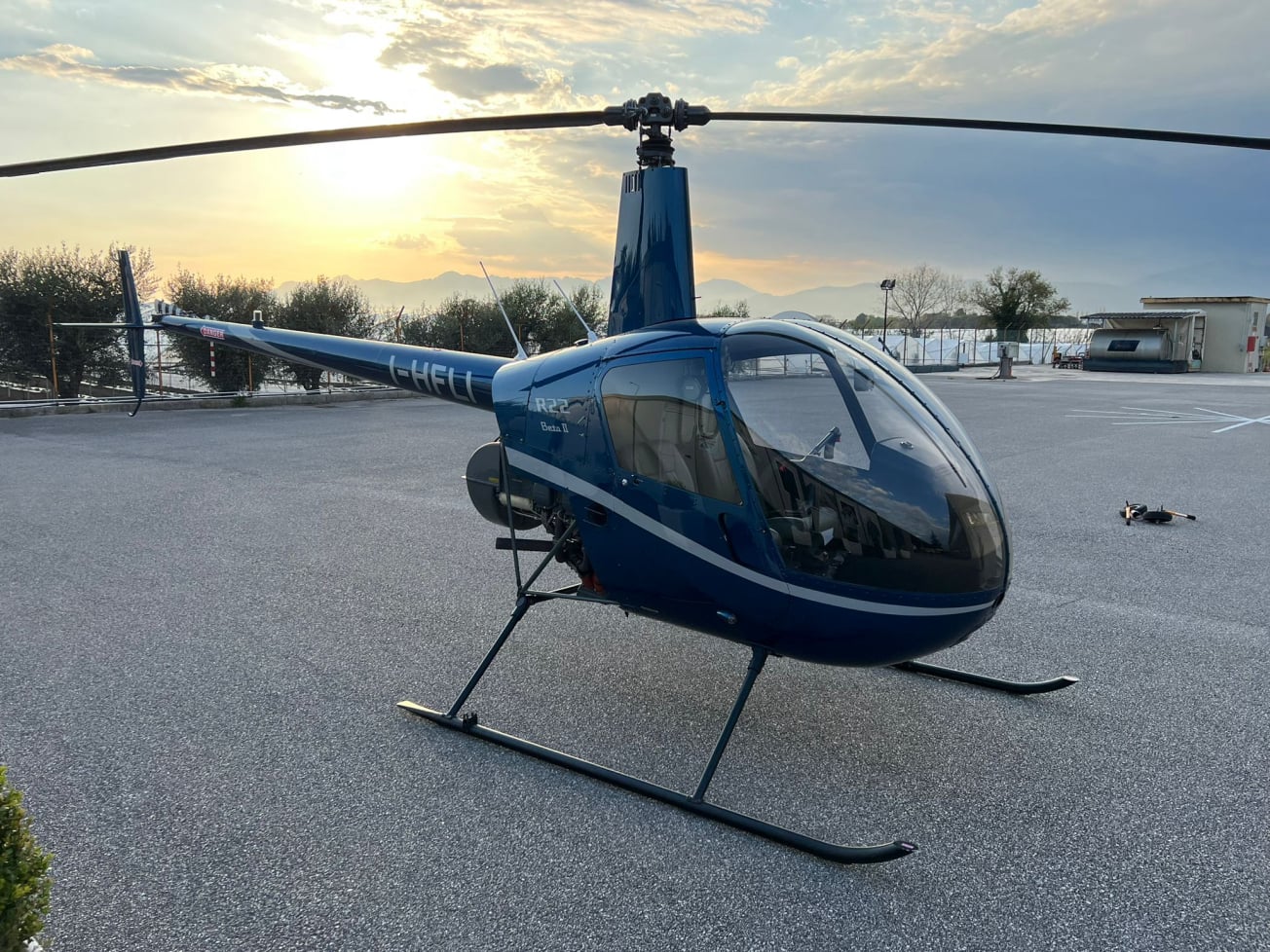 Hoverfly - R22 Helicopter