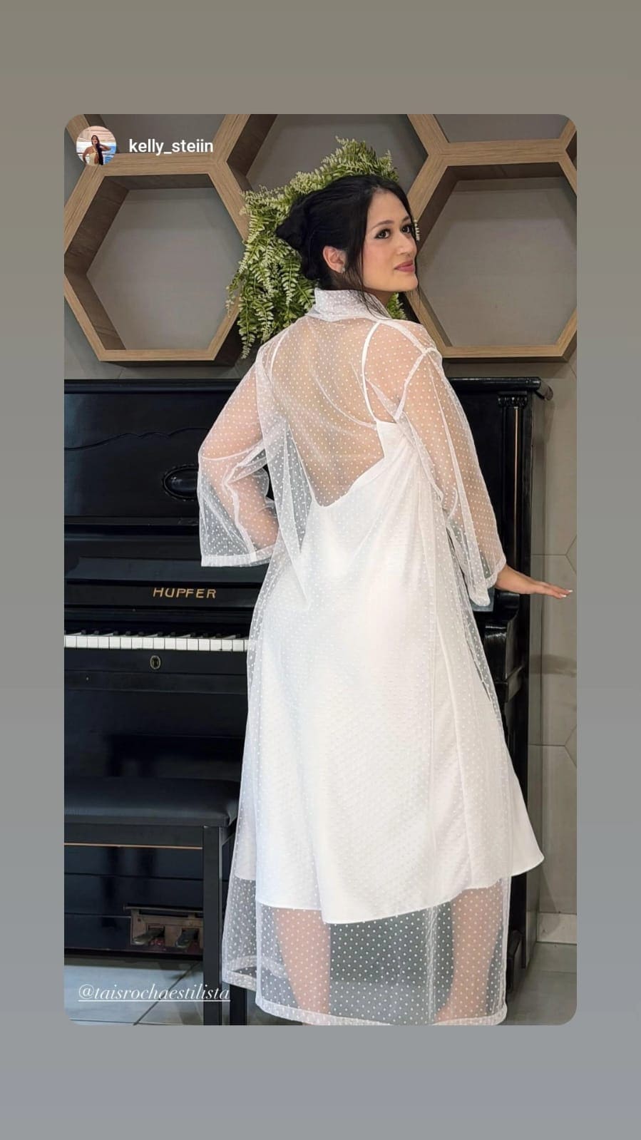 Robe e camisola em crepe acetinado — Ateliê Taís Rocha
