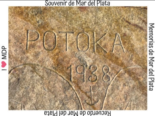 monumento natural tallas piedras mar del plata costa grafitti