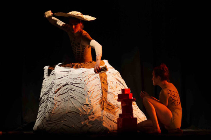 Has vivido Banal Colectivo de Artes Escénicas