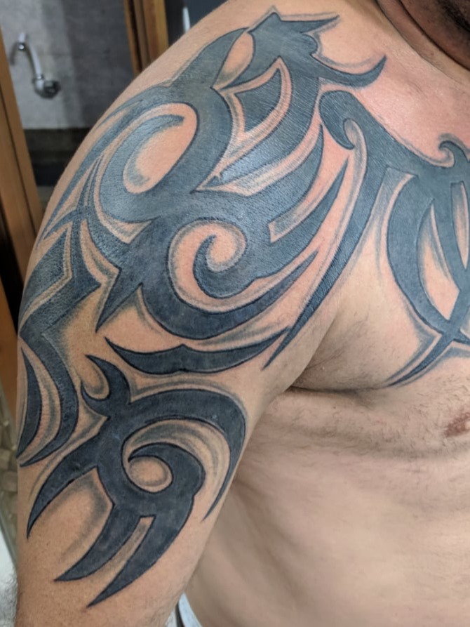 Tribal Shoulder