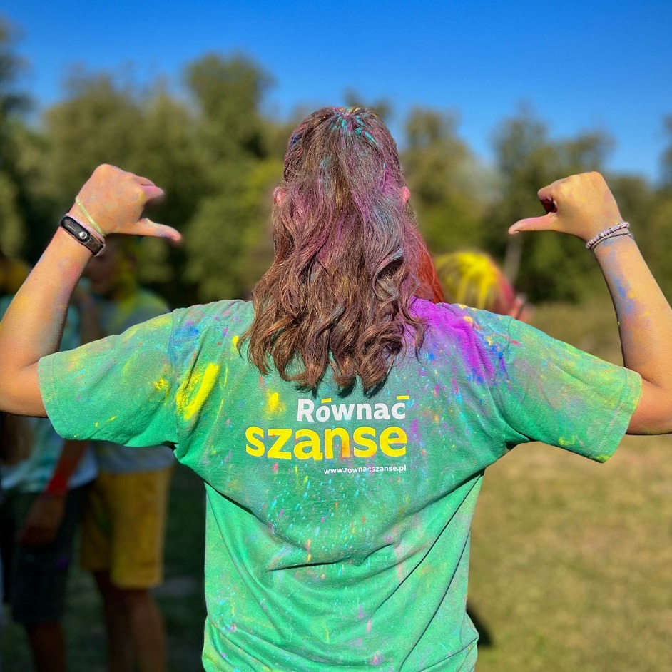 Community photo 3 - center