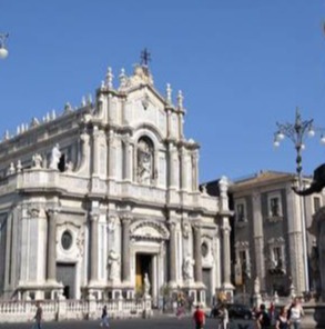 Catania escursioni da Taormina in light suites