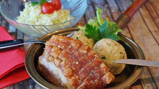 sCHWEINSBRATEN