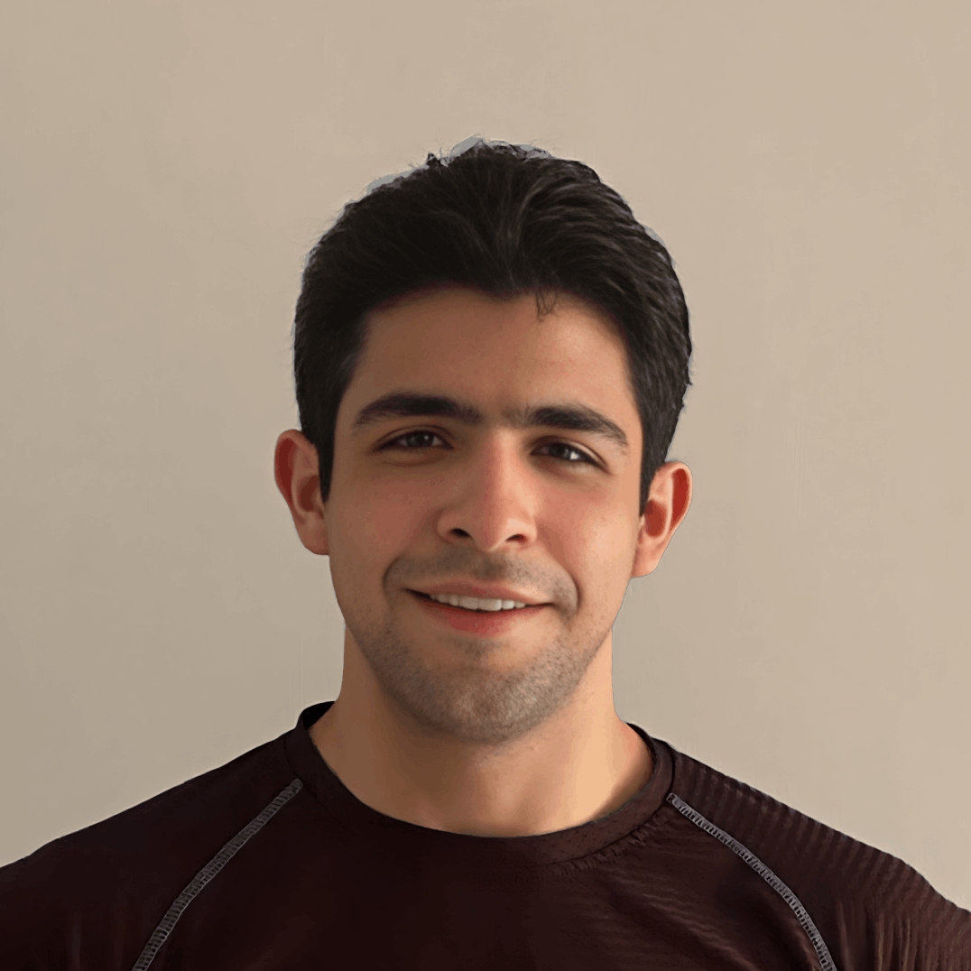 Adrián Holguín López