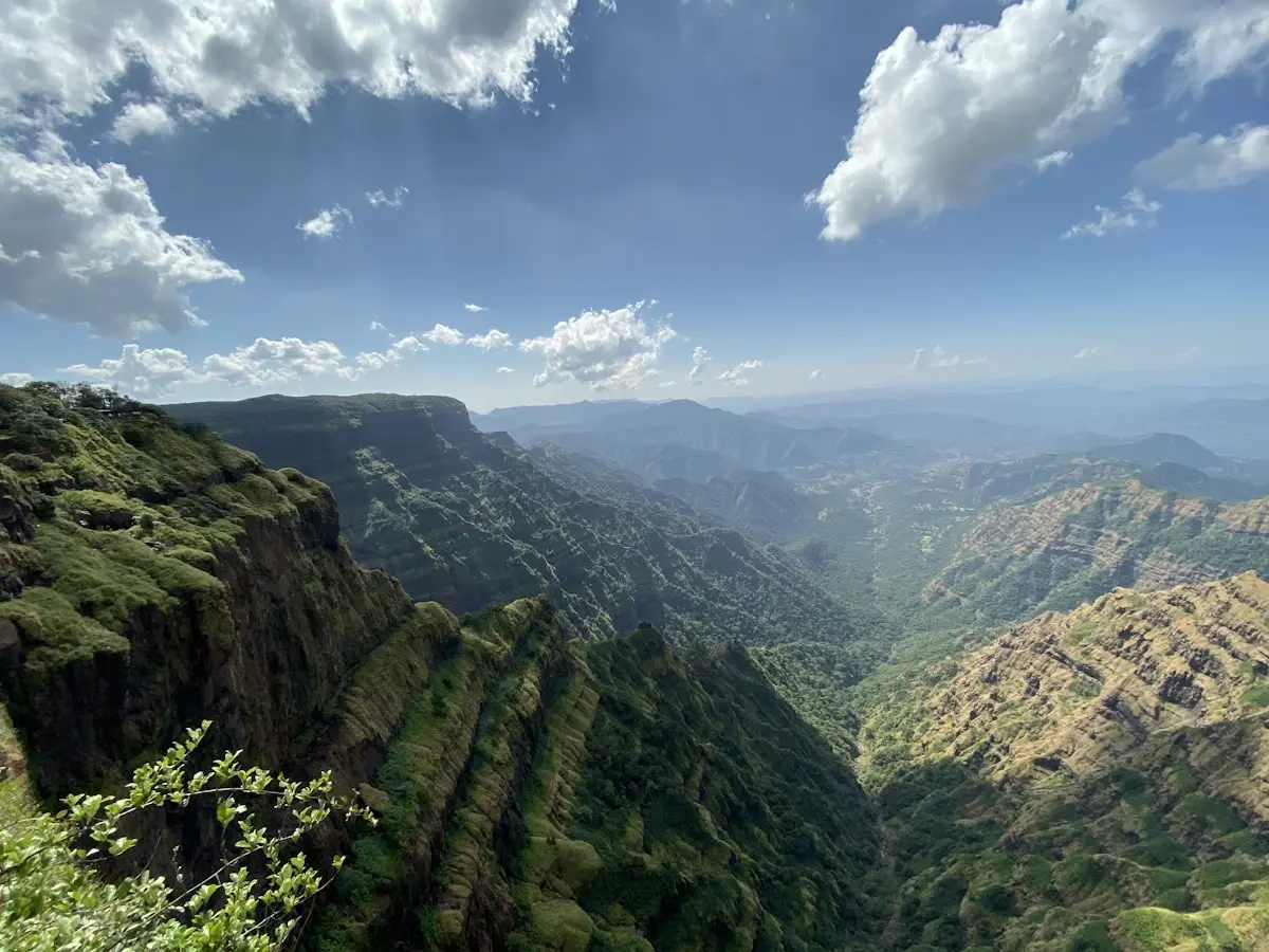 Beautiful view of Mahabaleshwar's lush greenery and scenic hills, showcasing the magical allure of this popular travel destination.